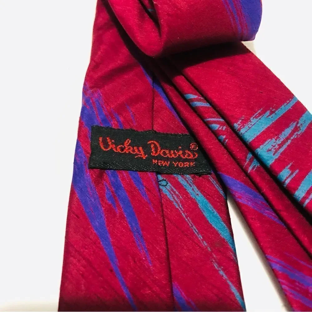 Vicky Davis New York The Drive Golf Club Tee Ball Vintage Novelty Necktie